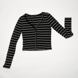 Forever 21| NWOT Women's Button up Long-sleeve Top